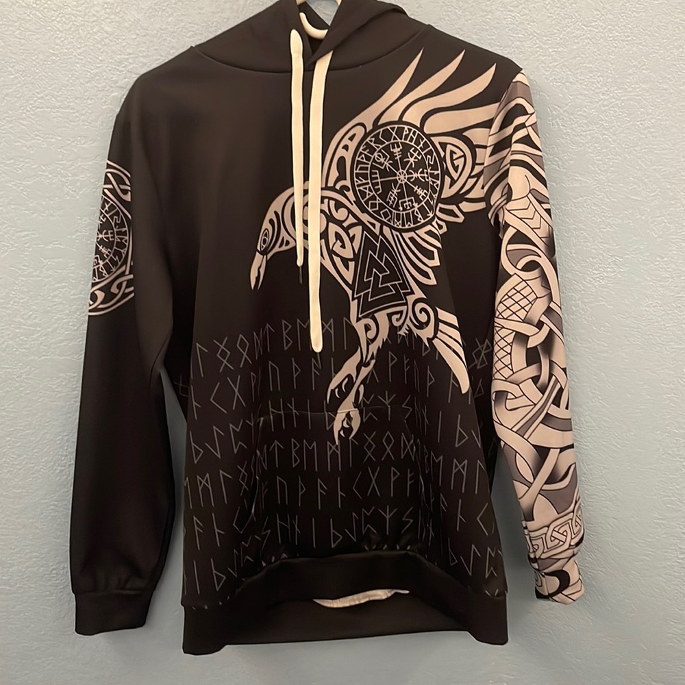 Small Mens Dry-fit Black and White Graphic Hoodie